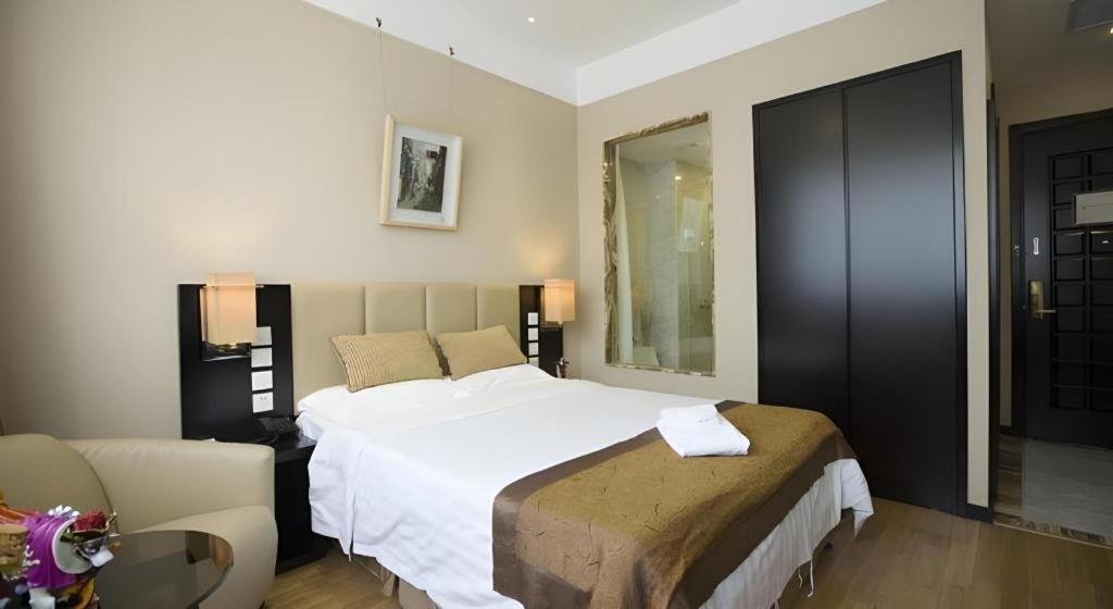 Ac Embassy Hotel Beijing