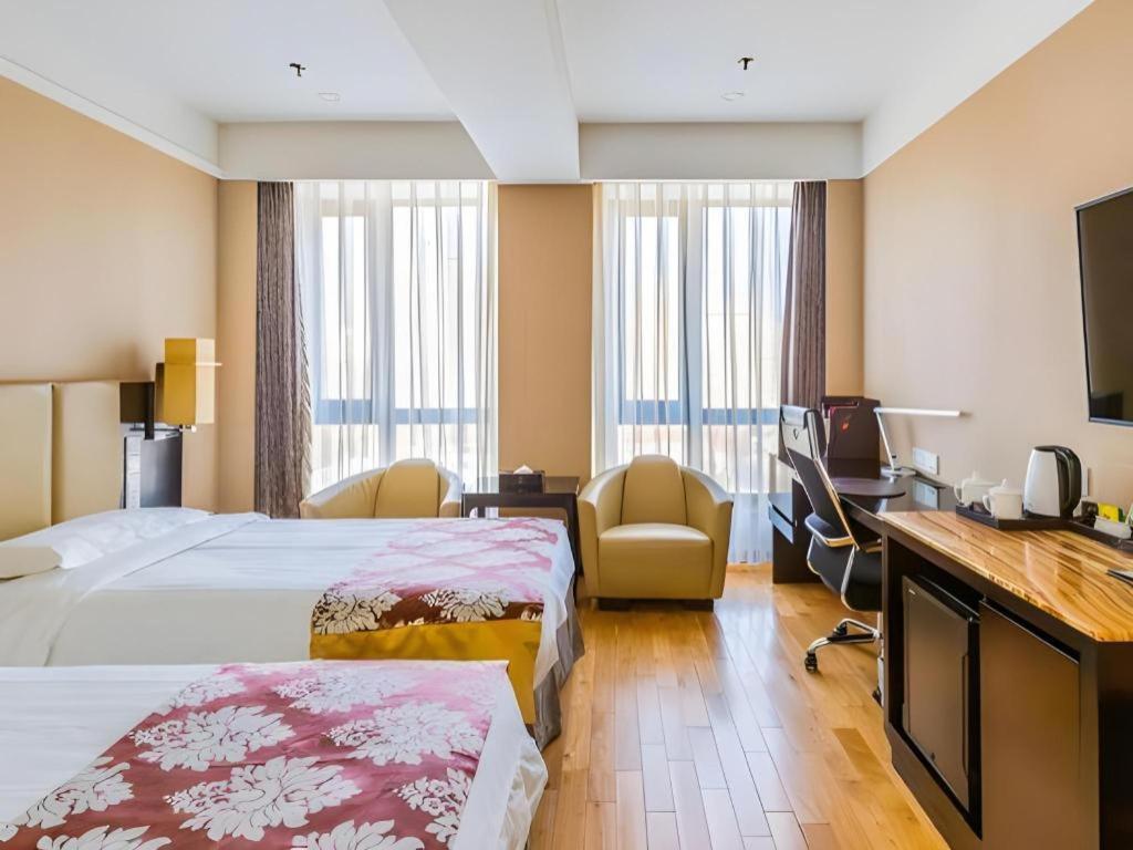 Ac Embassy 4*