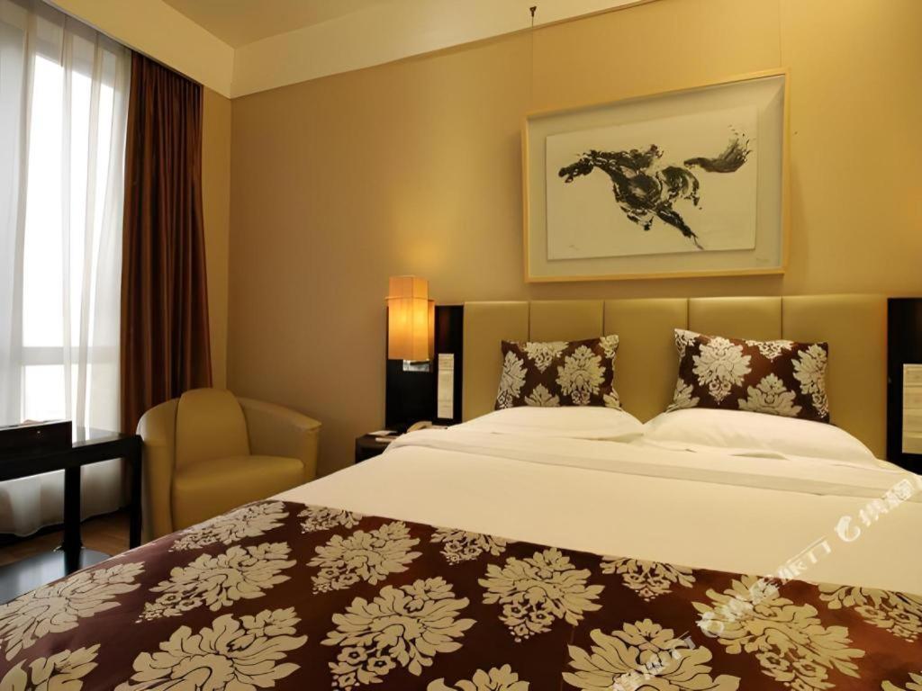 Ac Embassy Hotel