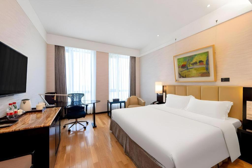 Hotel Ac Embassy 4*